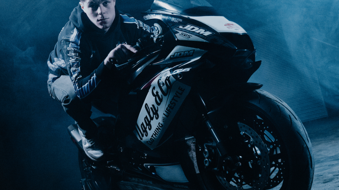 Adam Brown Becomes an Uggly & Co Rider!