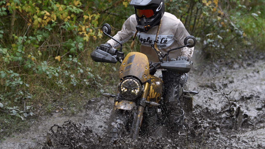 Grace-webb-motorcycle-presenter