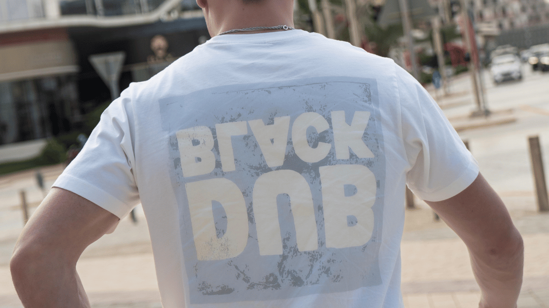 Uggly&Co Hits Dubai! Simon Reid Repping the Brand!