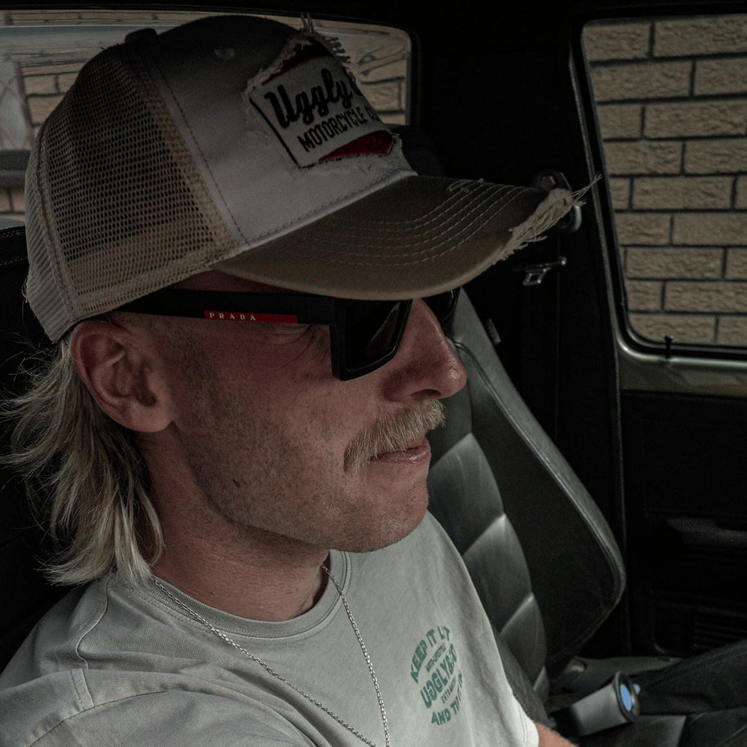 Vintage-Inspired Caps for Motorcycle Lifestyle Enthusiasts