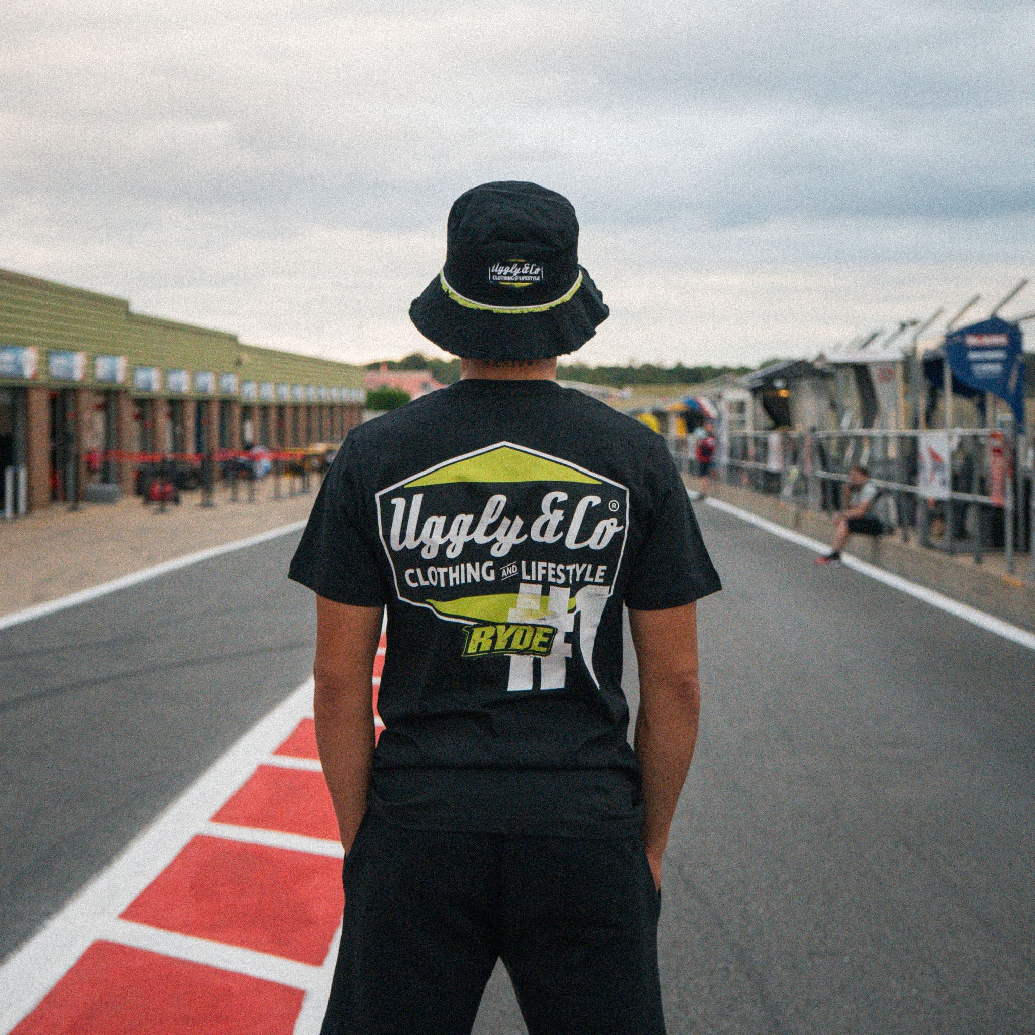 Stylish Bucket Hats for Motorcycle Riders’ Adventures