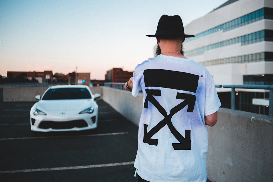 Stylish Motorsport Tees for Carl Cox Enthusiasts