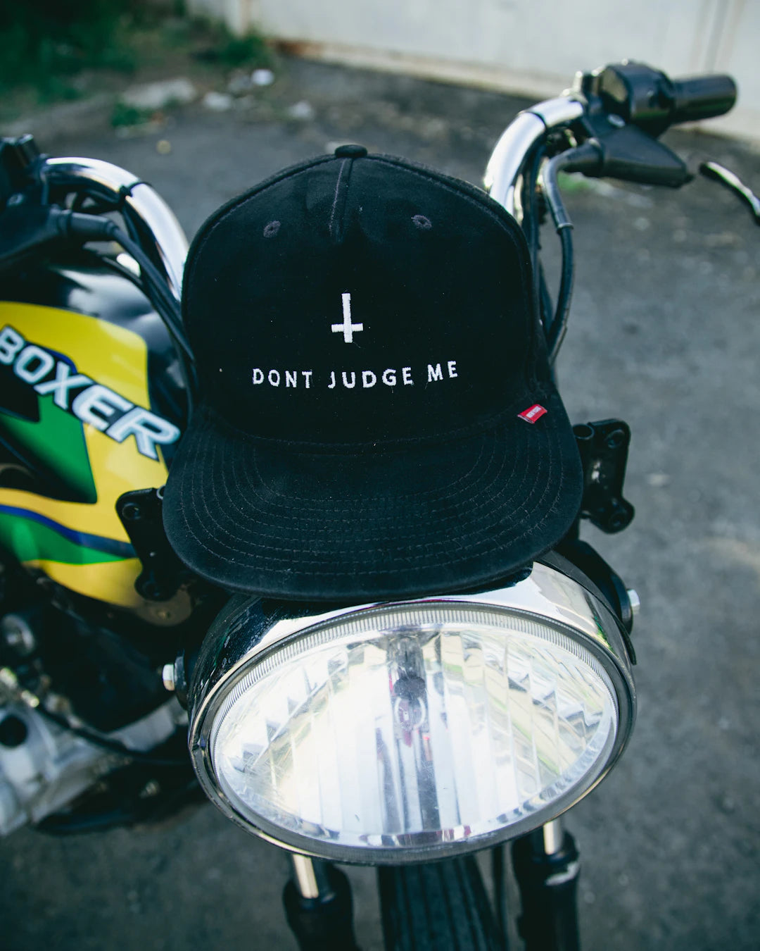 Stylish Vintage Caps for Motorcycle Riders' Adventures