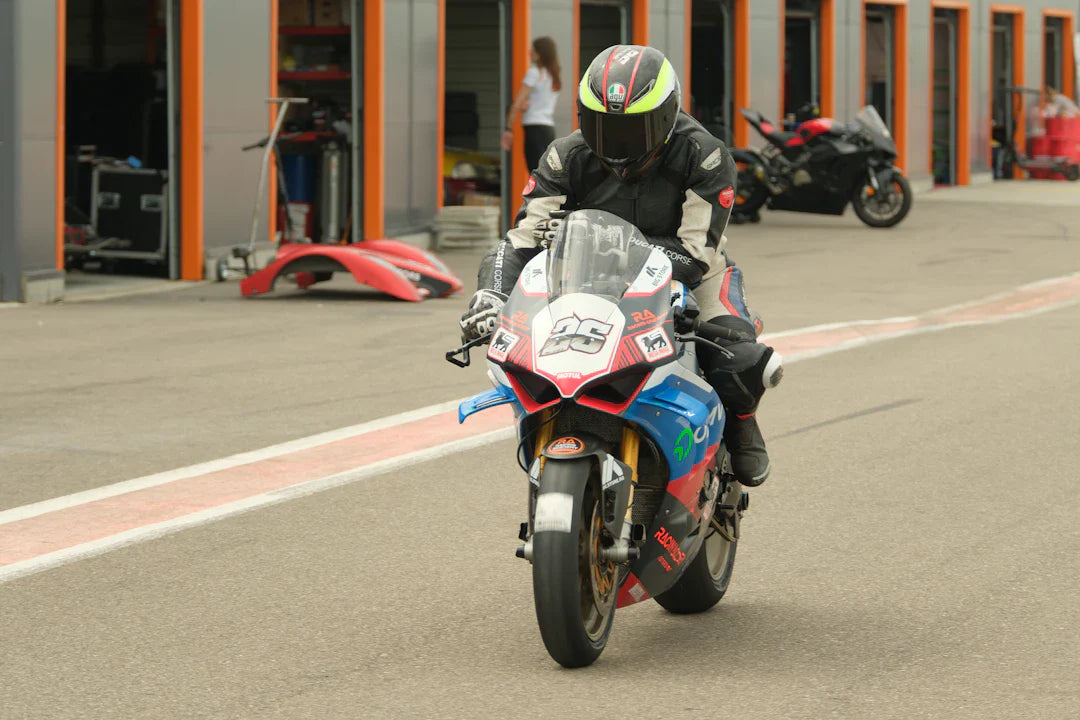 Legendary Riders Profiles of Isle of Man TT Champions